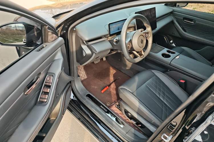 Used Baojun Enjoy 2025 Plug-in Hybrid 140km Luxury Edition