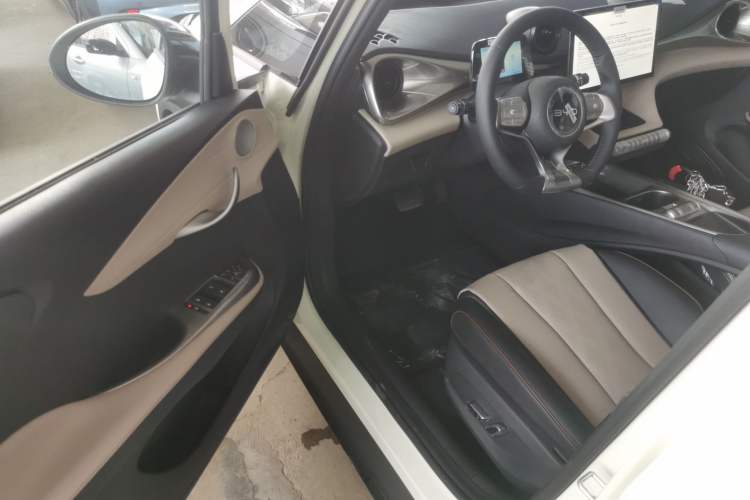 Used BYD Dolphin 2025 420km Free Edition
