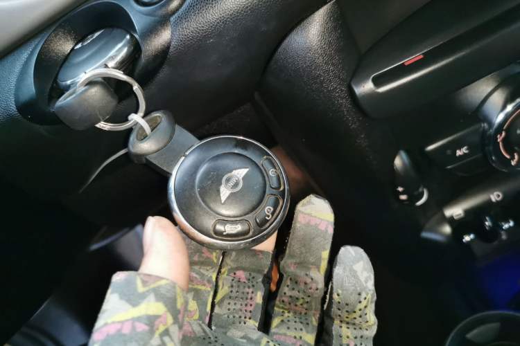 Used MINI MINI 2011 1.6L ONE
