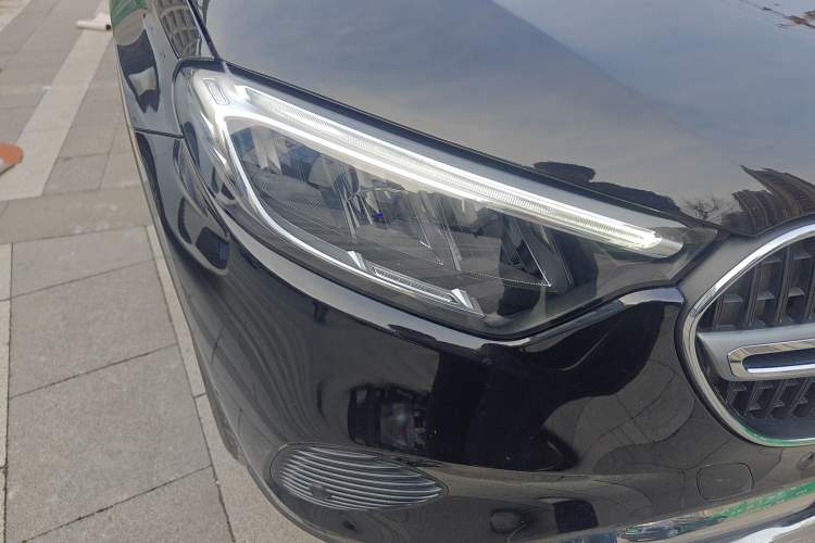 Used Mercedes-Benz GLC 2023 GLC 260 L 4MATIC Dynamic Edition 5-seater
