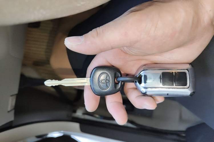 Used Toyota Verso 2014 Starlight 180E CVT Elite Edition
