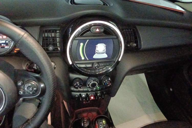 Used  MINI 2016 1.5T COOPER
