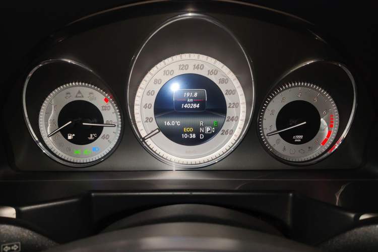 Used Mercedes-Benz GLK-Class 2015 GLK 260 4MATIC Dynamic Edition Ultimate Version
