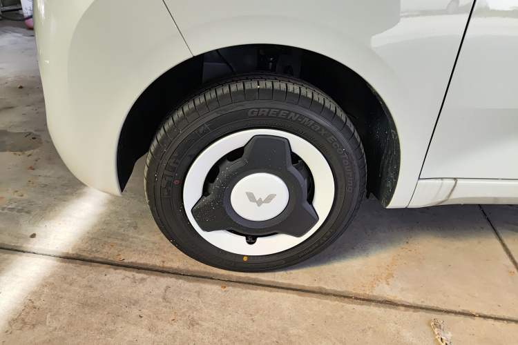 Used Wuling Hongguang MINIEV 2024 3rd Generation 215km Youth Edition
