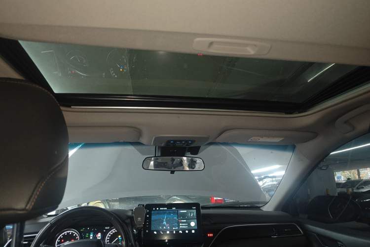 Used Toyota Camry 2021 2.0G Luxury Edition
