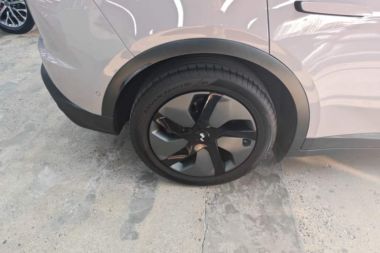 Used ONVO L60 2024 60 kWh Rear-Drive Version
