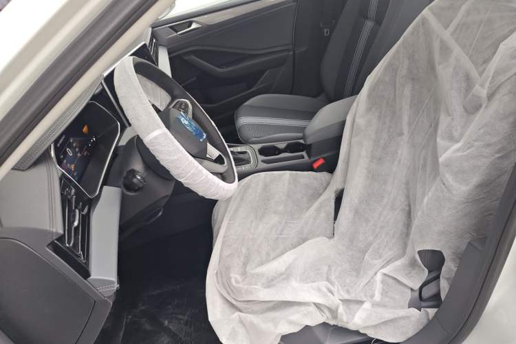 Used Volkswagen Sagitar 2025 Facelift 200TSI DSG Flyover Edition