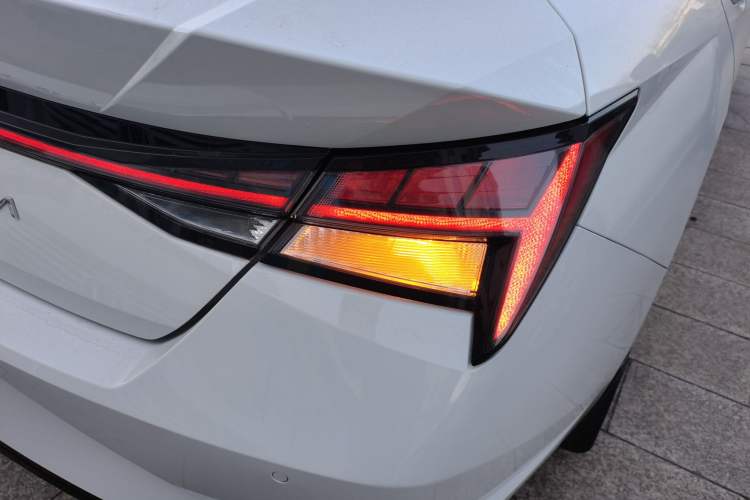 Used Hyundai Elantra 2022 1.5L CVT LUX Prestige Edition