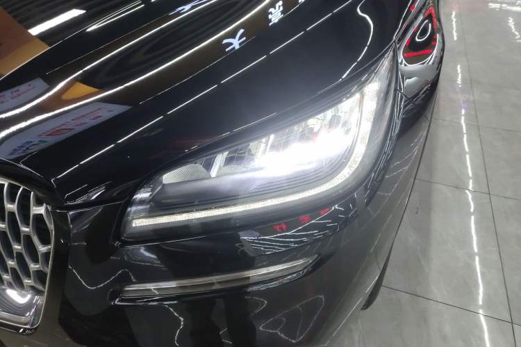 Used Lincoln Corsair 2021 2.0T Two-Wheel Drive Deluxe Edition
