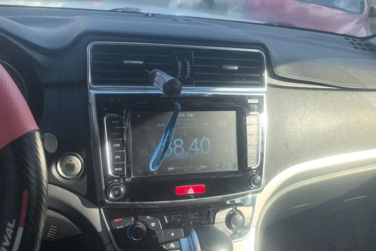 Used Haval M6 2018 Revised Version 1.5T DCT Two-Wheel Drive Elite Edition
