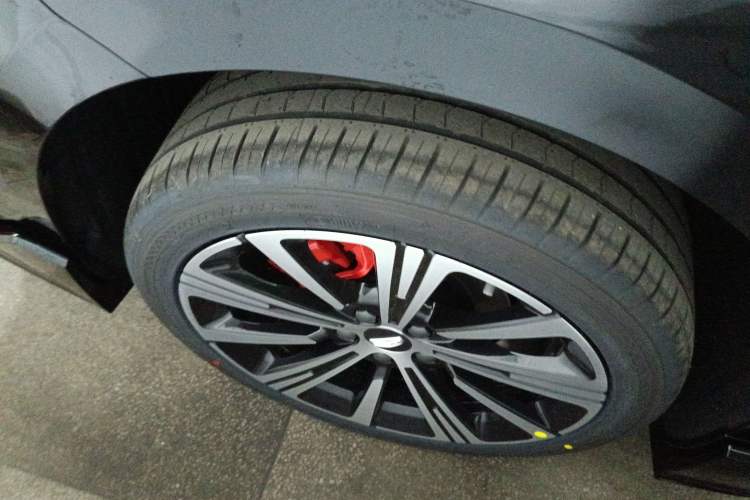 Used Geely Auto Preface 
