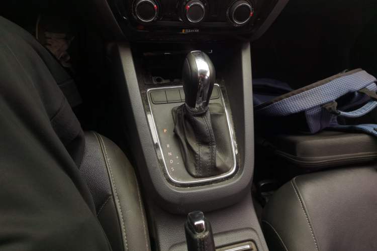 Used Volkswagen Sagitar 2015 1.6L Automatic Comfort Model
