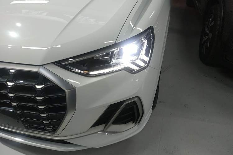 Used Audi Q3 2021 35 TFSI Fashion Dynamic Model
