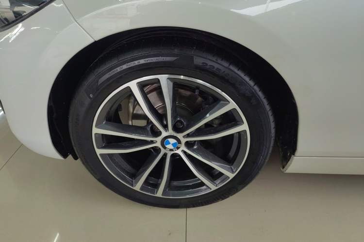 Used BMW 2 Series 2018 220i Convertible Coupe Sports Design Package
