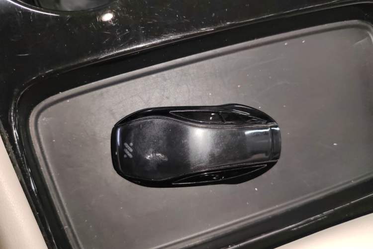 Used  LS7 2023 100kWh Pro All-Wheel-Drive Version