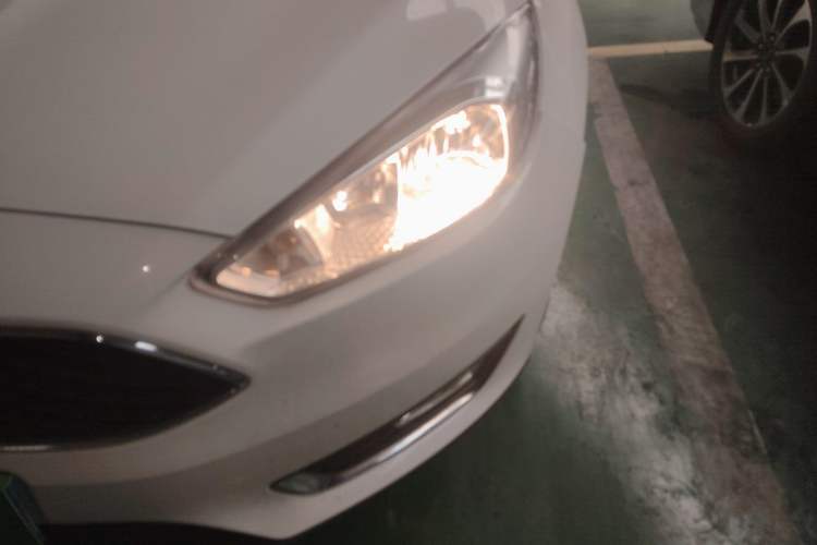 Used Ford Focus 2015 Hatchback 1.6L Automatic Fashion Edition