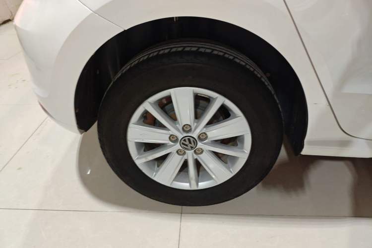 Used Volkswagen Polo 2016 1.4L Manual Fashion Model
