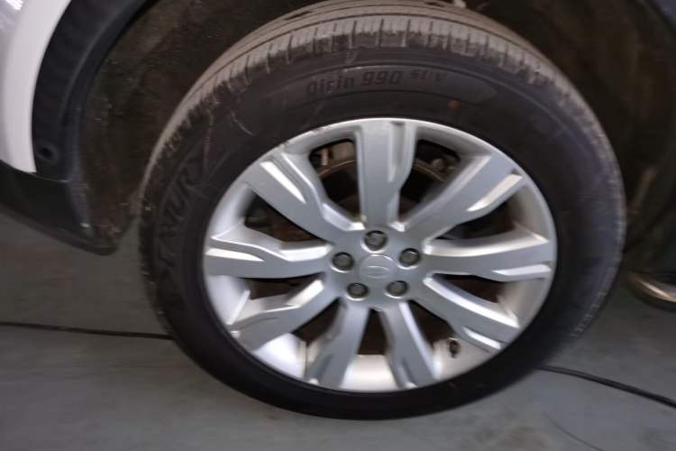 Used Land Rover Discovery Sport 2018 240 PS HSE LUXURY Edition
