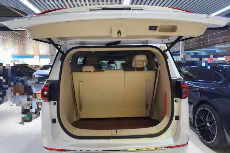 Used Buick GL8 2022 ES Landtrek 653T Luxury Edition
