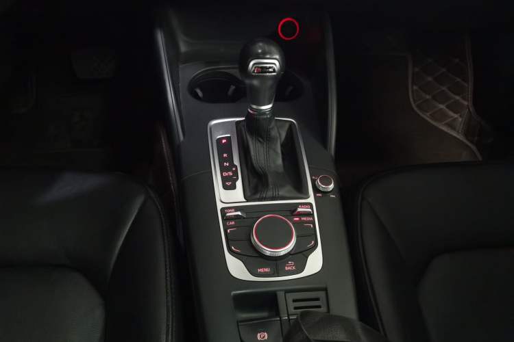 Used Audi A3 2015 Limousine 35 TFSI Millionth Anniversary Intelligent Leading Model