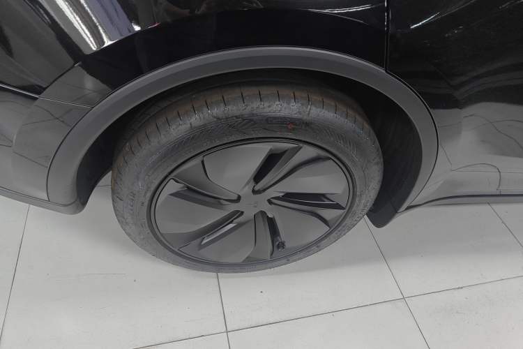 Used Tesla Model Y 2026 Rear-Drive Model
