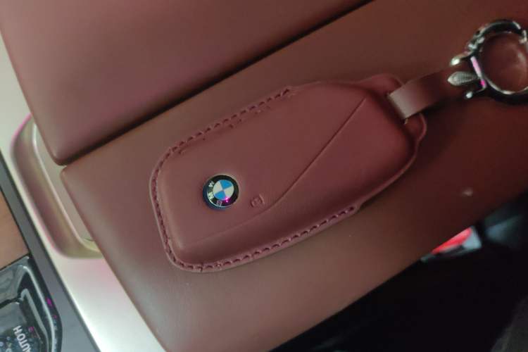 Used BMW iX 2022 xDrive40
