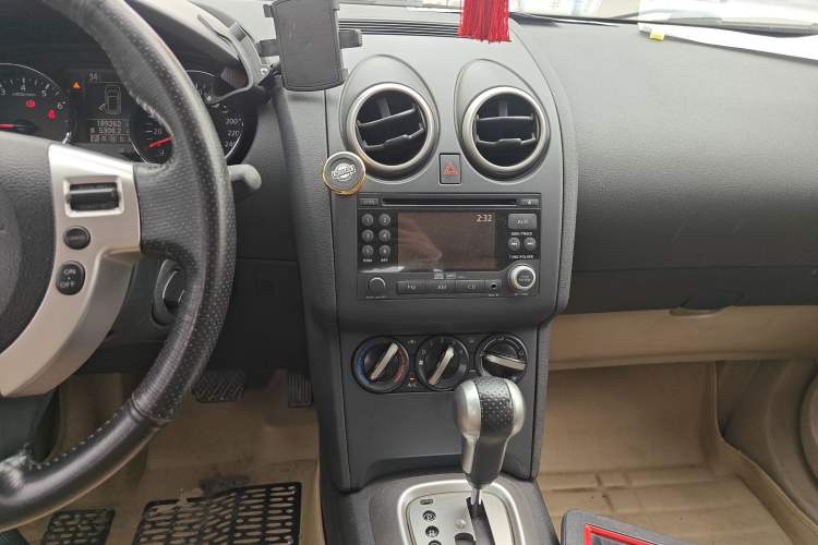 Used Nissan Qashqai 2012 2.0 XL Fire CVT 2WD
