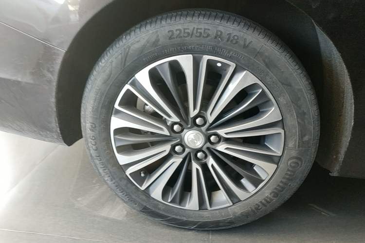 Used Buick GL8 2020 ES Land Cruiser 653T Luxury Model