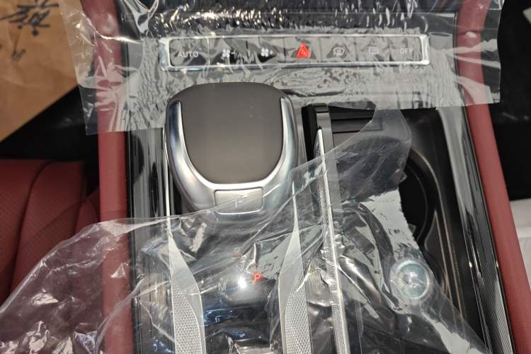 Used Hongqi H5 2024 1.5T DCT Smart Connect Flagship Edition
