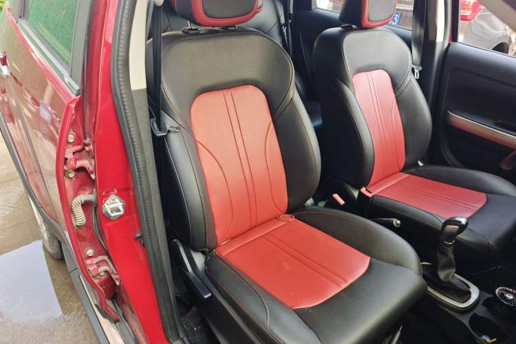 Used Haval H1 2016 Red-Label 1.5L AMT Luxury Model
