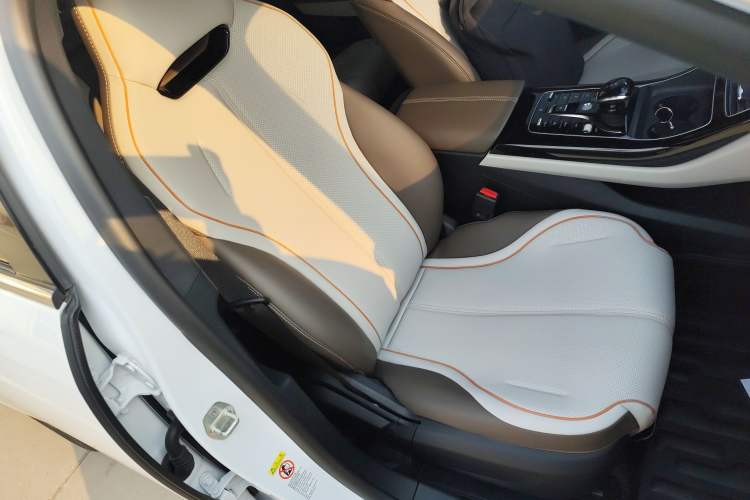 Used BYD Qin PLUS 2023 Champion Edition DM-i 120KM Leading Model
