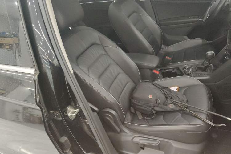 Used Volkswagen Tiguan 2018 330TSI Four-Wheel Drive High-End Model
