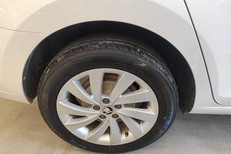 Used Skoda Rapid 2018 1.6L Automatic Comfort Edition
