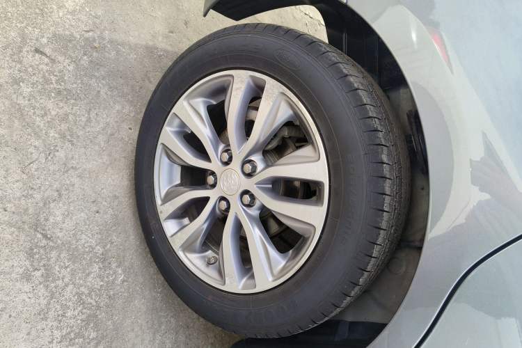 Used Buick GT 2018 18T Automatic Elite Model
