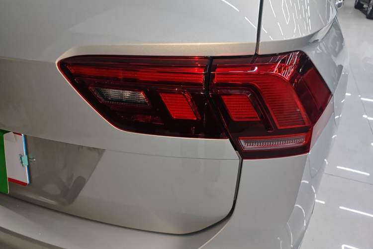 Used Volkswagen Tiguan L 2025 Model, Outstanding Version, 300TSI Automatic Two-Wheel Drive Longteng Edition