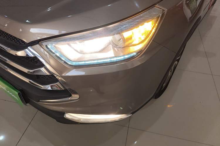 Used  Refine S3 2016 1.5L Manual Luxury Smart Version
