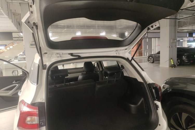 Used Baojun 510 2017 1.5L Automatic Fashion Model