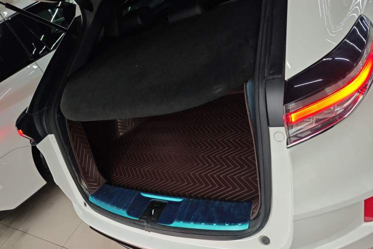 Used Honda UR-V 2020 370TURBO Two-Wheel Drive Luxury Edition
