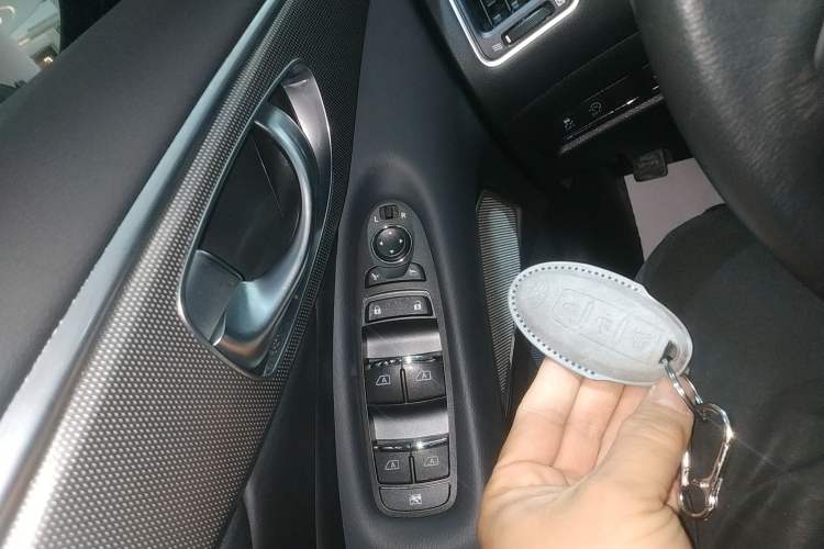 Used Infiniti Q50L 2018 2.0T Enjoyment Version China VI Standard