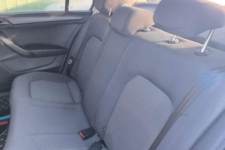 Used Volkswagen Santana 2016 1.4L Manual Fashion Edition