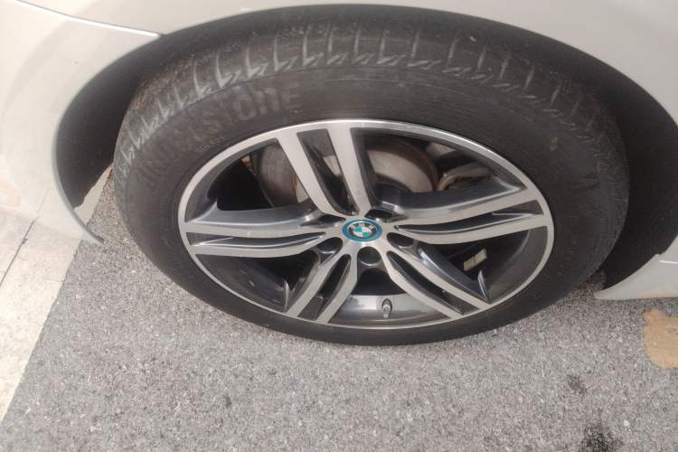 Used BMW 5 Series New Energy 2022 535Le Luxury Package
