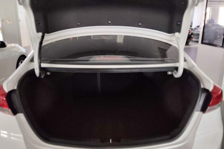 Used Hyundai Elantra 2020 1.4T Dual-Clutch Xuan Dong · Dynamic Version
