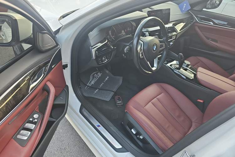 Used BMW 5 Series 2018 Restyled 530Li Leading Edition M Sport Package
