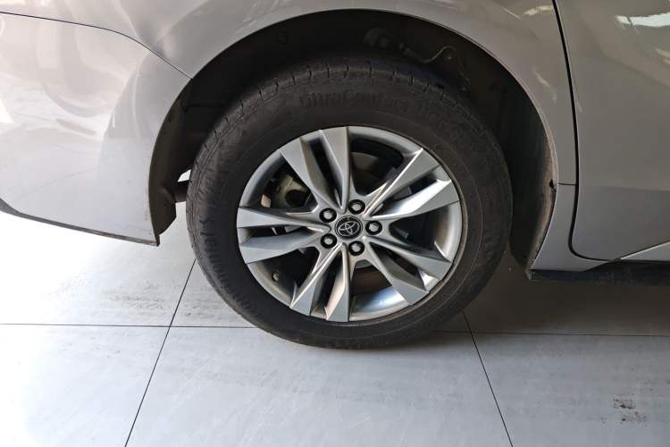 Used Toyota Sienna 2021 2.5L Hybrid Platinum Edition
