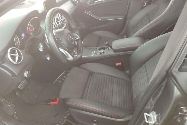 Used Mercedes-Benz CLA 2017 Refreshed CLA 220 4MATIC
