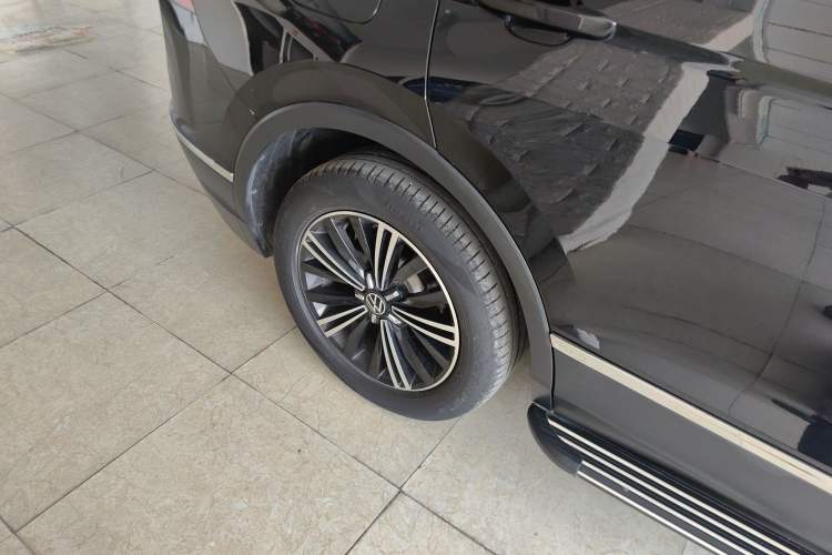 Used Volkswagen Tiguan L 2021 330TSI Automatic Two-Wheel Drive Comfort Edition
