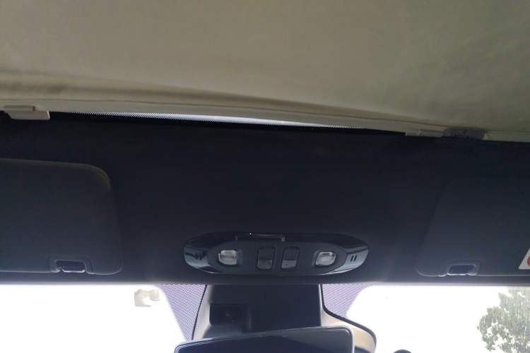 Used AION Y 2022 70 Tech Edition Lithium Iron Phosphate