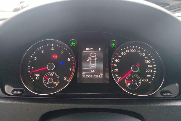 Used Volkswagen Magotan 2016 1.8TSI Luxury Comfort Model
