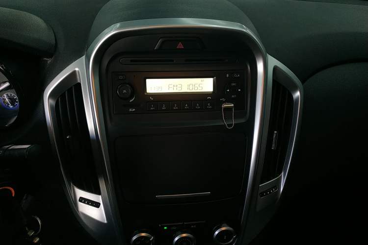 Used JMC Baodian 2020 2.5T Diesel Two-Wheel Drive Comfort Edition Long Wheelbase JX4D25A6L
