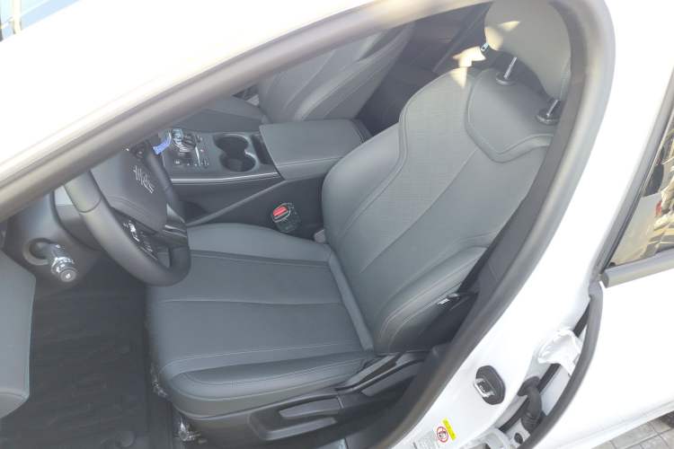 Used BYD Qin PLUS 2025 DM-i Smart Drive 55KM Leading Model